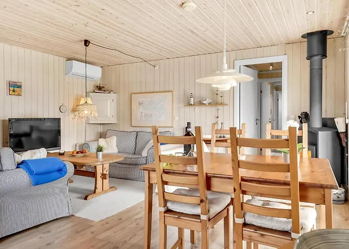 Lovely In Juelsminde With Kitchen Дом отдыха *