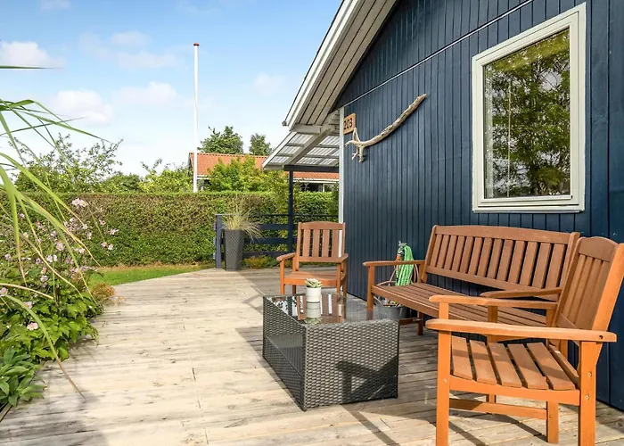 Дом отдыха Lovely In Juelsminde With Kitchen Sonderby (Midtjylland)